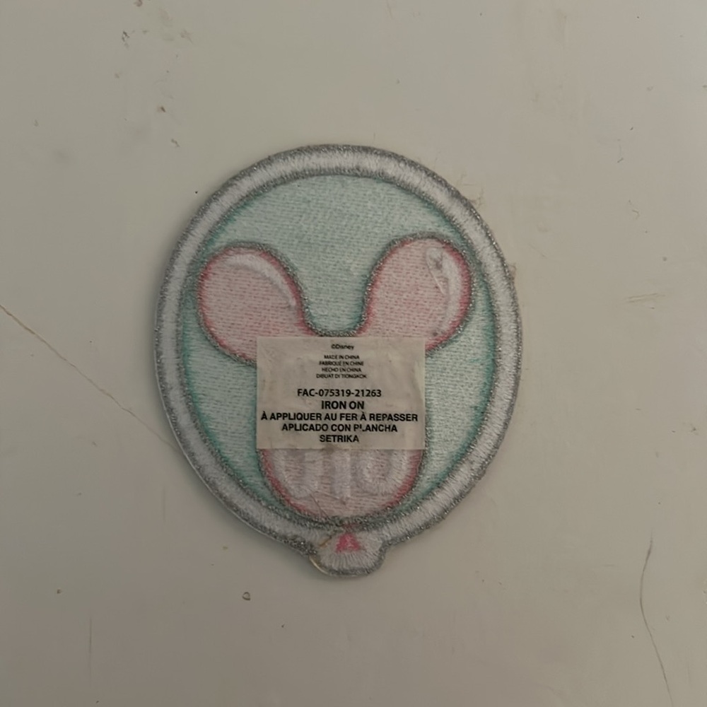 Disney patch - Picture 3 of 3